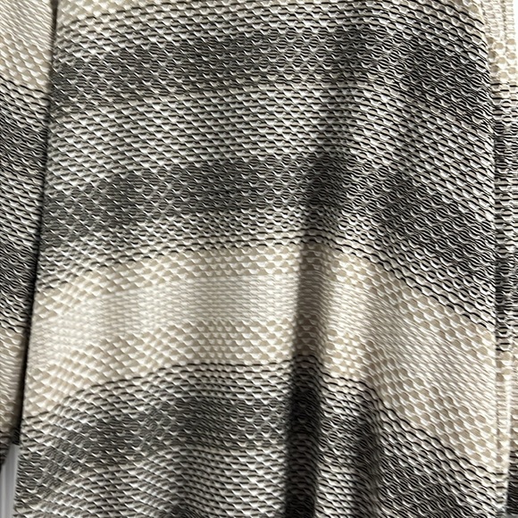 Ming Wang Women's Ombre long Blazer  - Black and Beige - Picture 8 of 9